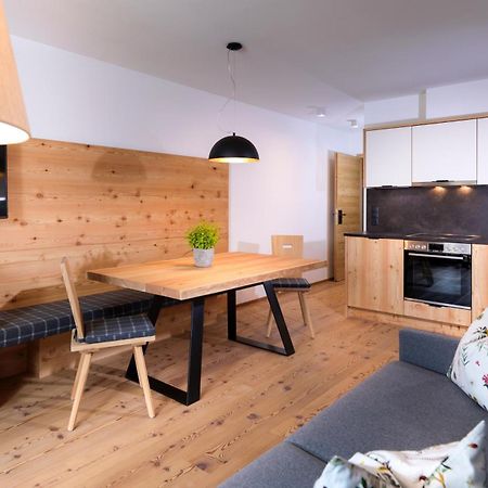 Altmessnerhof Apartment Dobbiaco Luaran gambar