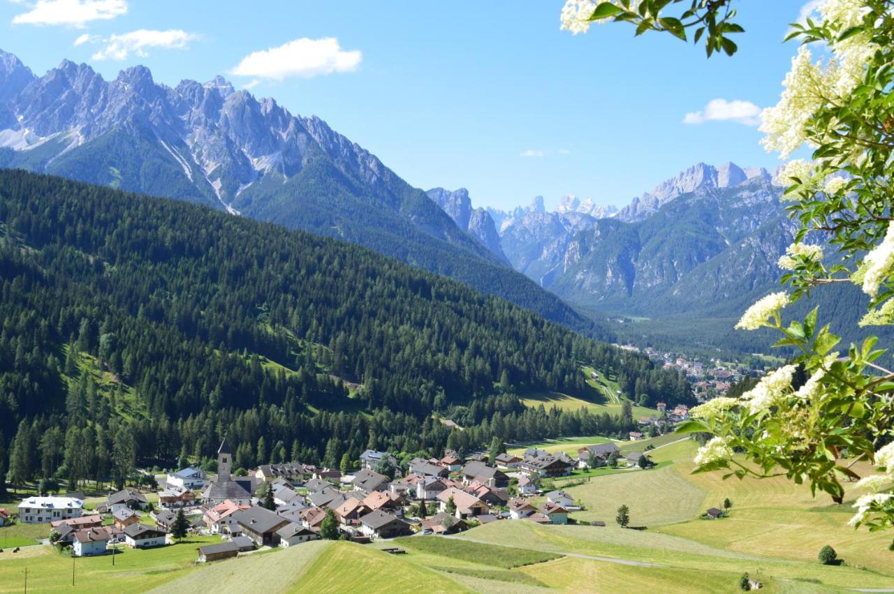 Altmessnerhof Apartment Dobbiaco Luaran gambar